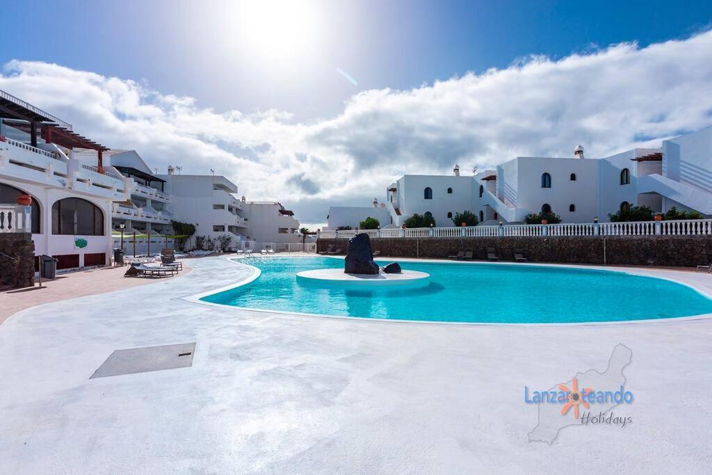 Kiara Vivienda Vacacional Costa Teguise Exteriör bild
